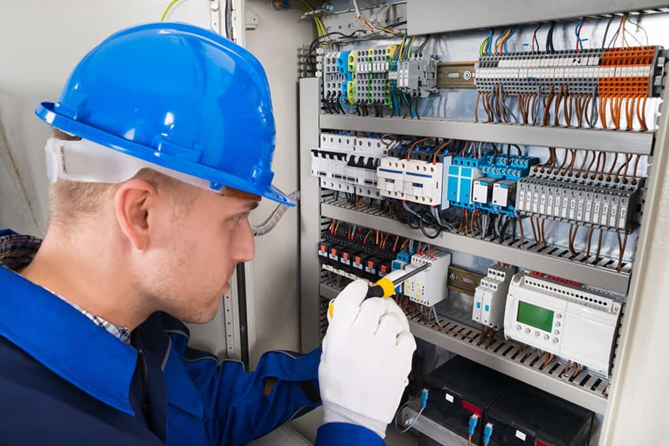 Elektroniker für Energie- und Gebäudetechnik (m/w/d) bei Aiko Elektrotechnik GmbH in Baiersdorf