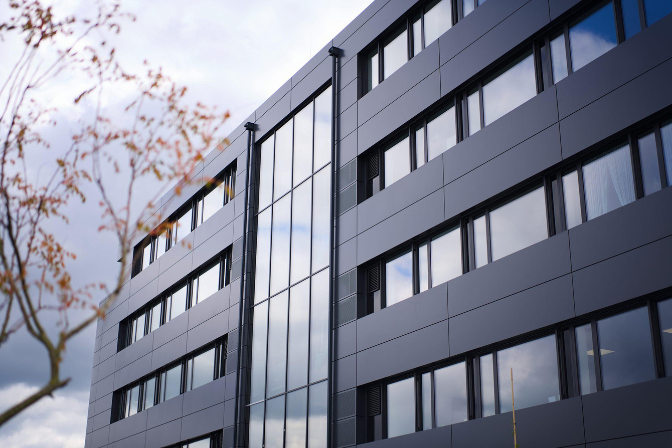 Modernste Gebäudetechnik für Rosic Immobilien bei Aiko Elektrotechnik GmbH in Baiersdorf