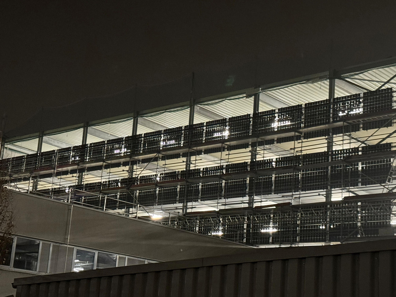 ESWE Charge Center - Das Parkhaus der Zukunft bei Aiko Elektrotechnik GmbH in Baiersdorf